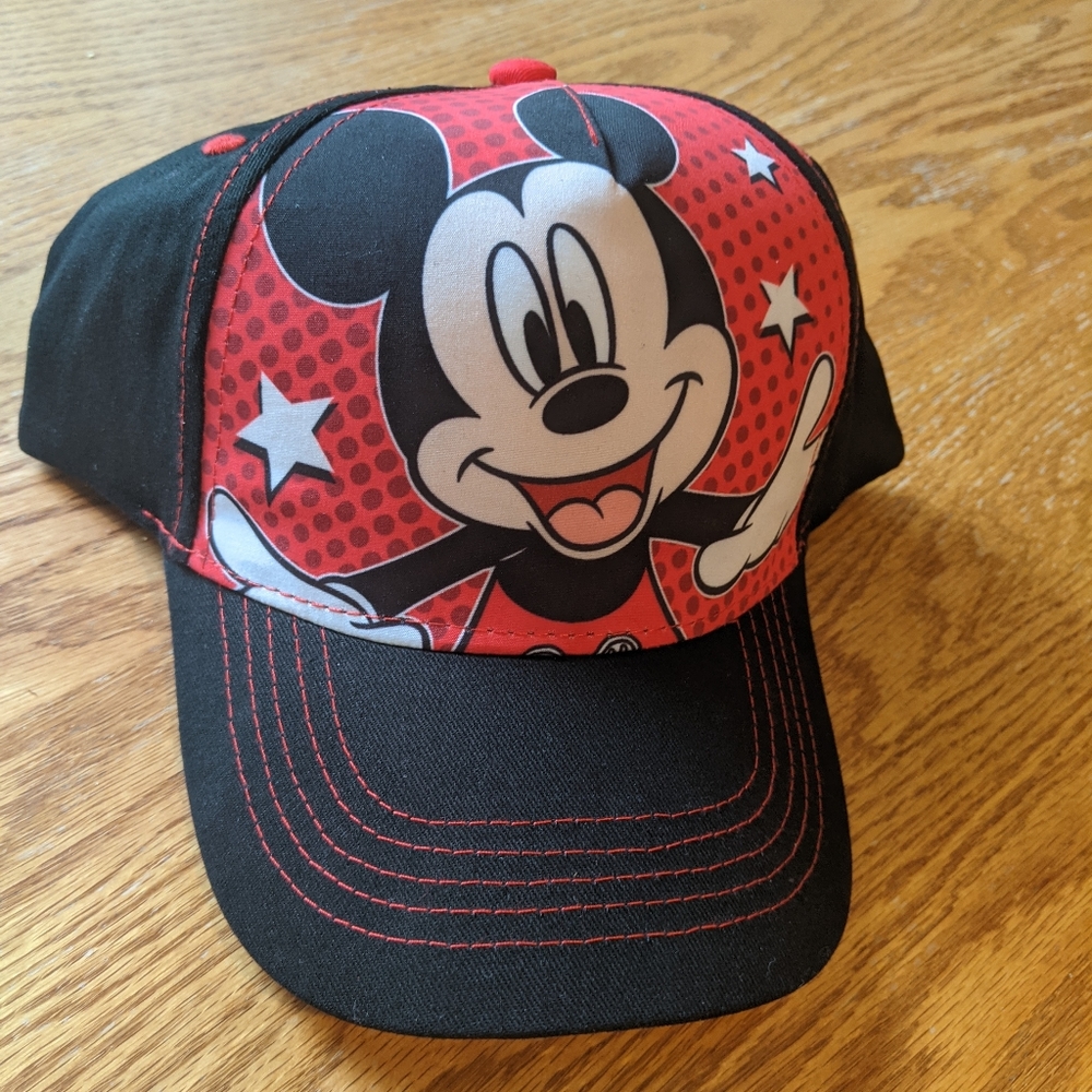 NWT Mickey Mouse Disney Snapback cap Hat